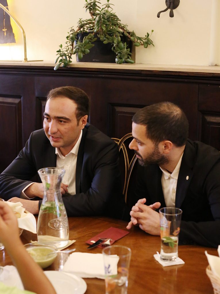 57055A52-1936-4AB7-9896-7B3D04A85317